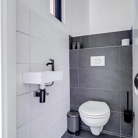 Holiday home 6 - Persoons Het Broeckhuysje 55 Ewijk